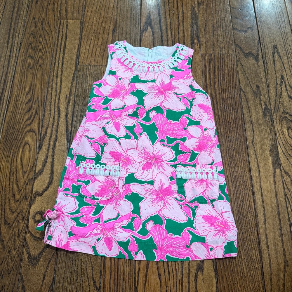 Lilly Pulitzer girls shift dress hibiss kiss- Size 6